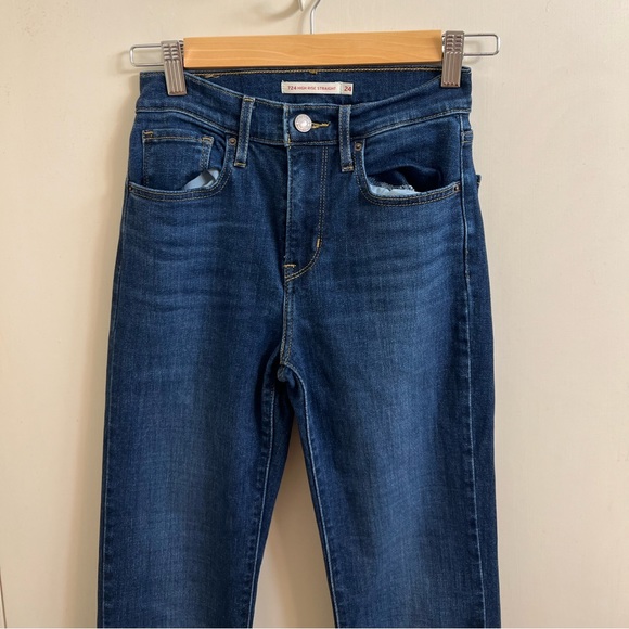 Levi’s 724 HIGH RISE STRAIGHT JEANS - Picture 3 of 7